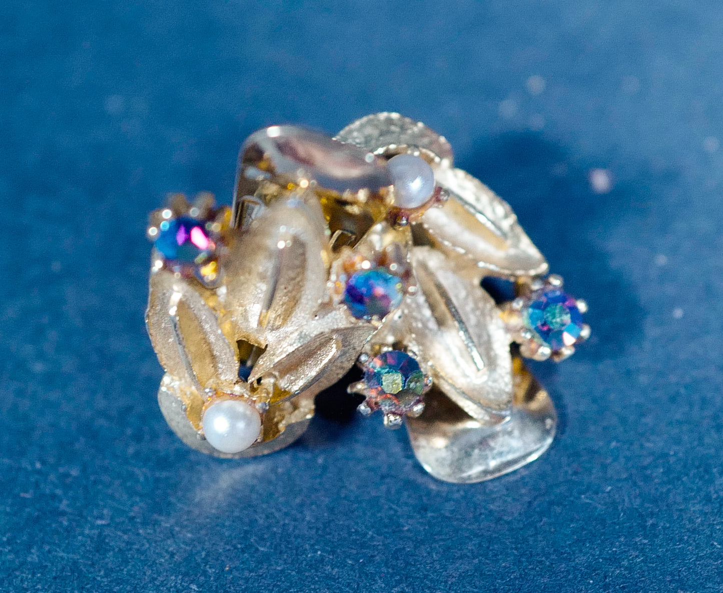 Vintage Metal Leaf Clip-On Earrings