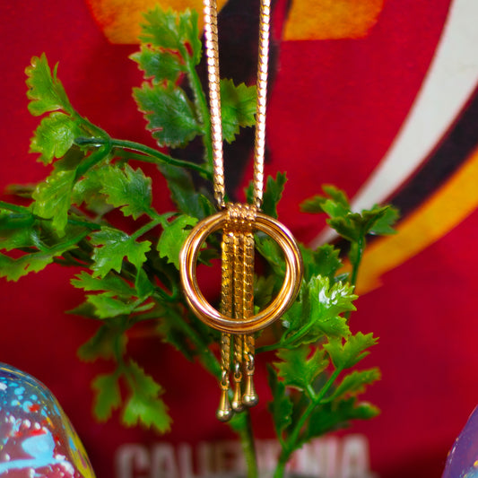 Vintage King's Circle Pendant Necklace