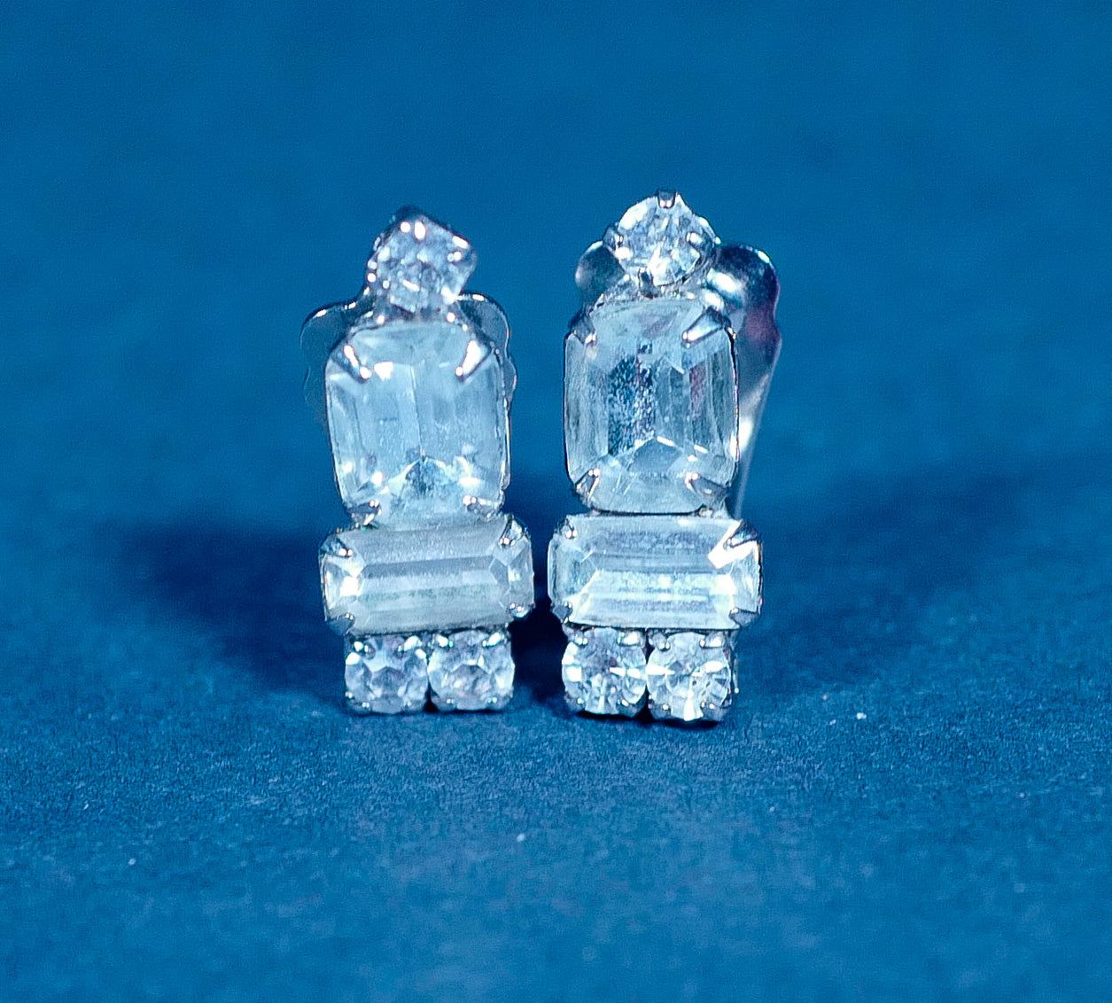 Vintage Faux Diamond Totem Clip-On Earrings