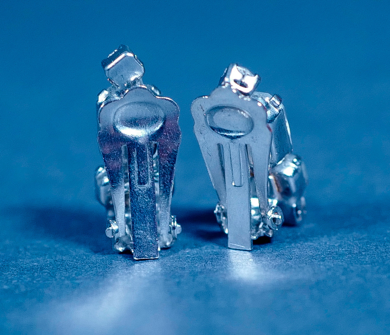 Vintage Faux Diamond Totem Clip-On Earrings