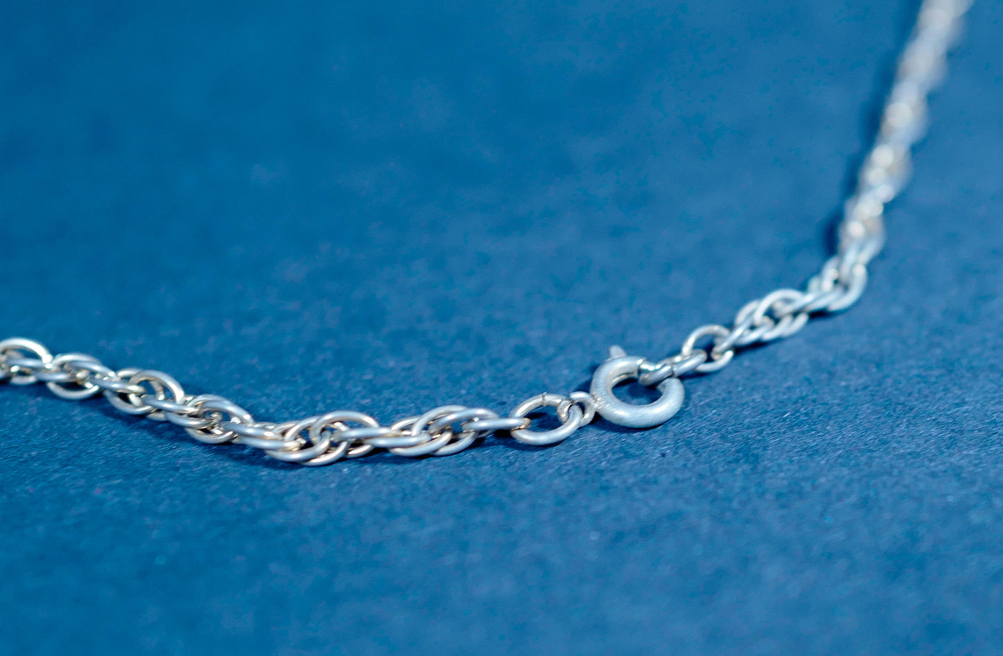 Vintage Metal Bauble Pendant Necklace