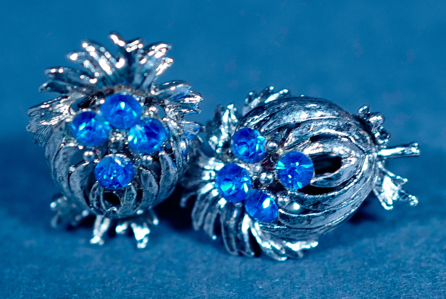 Vintage Faux Sapphire Laurel Clip-On Earrings