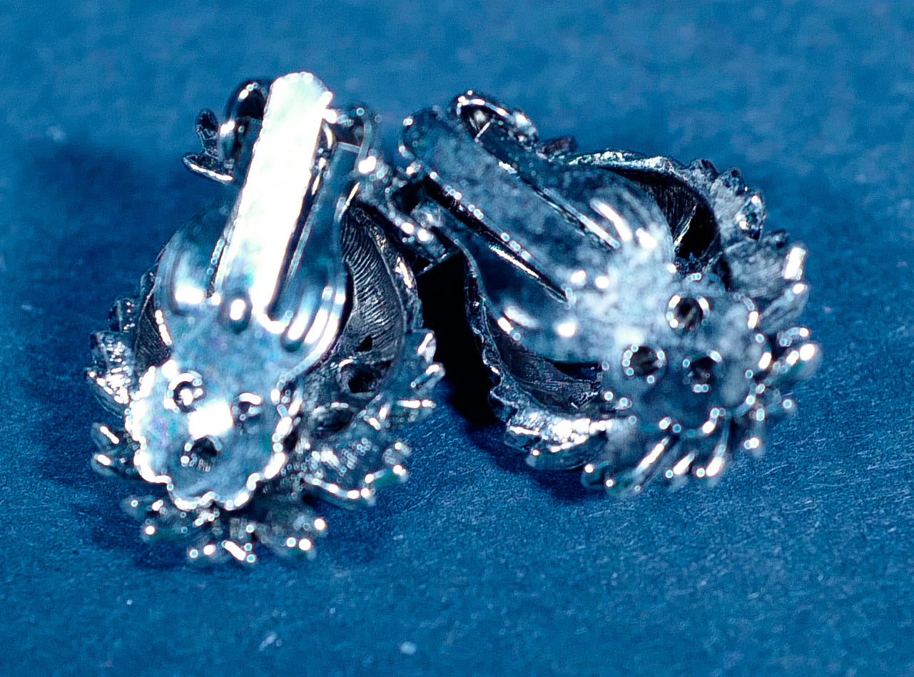 Vintage Faux Sapphire Laurel Clip-On Earrings