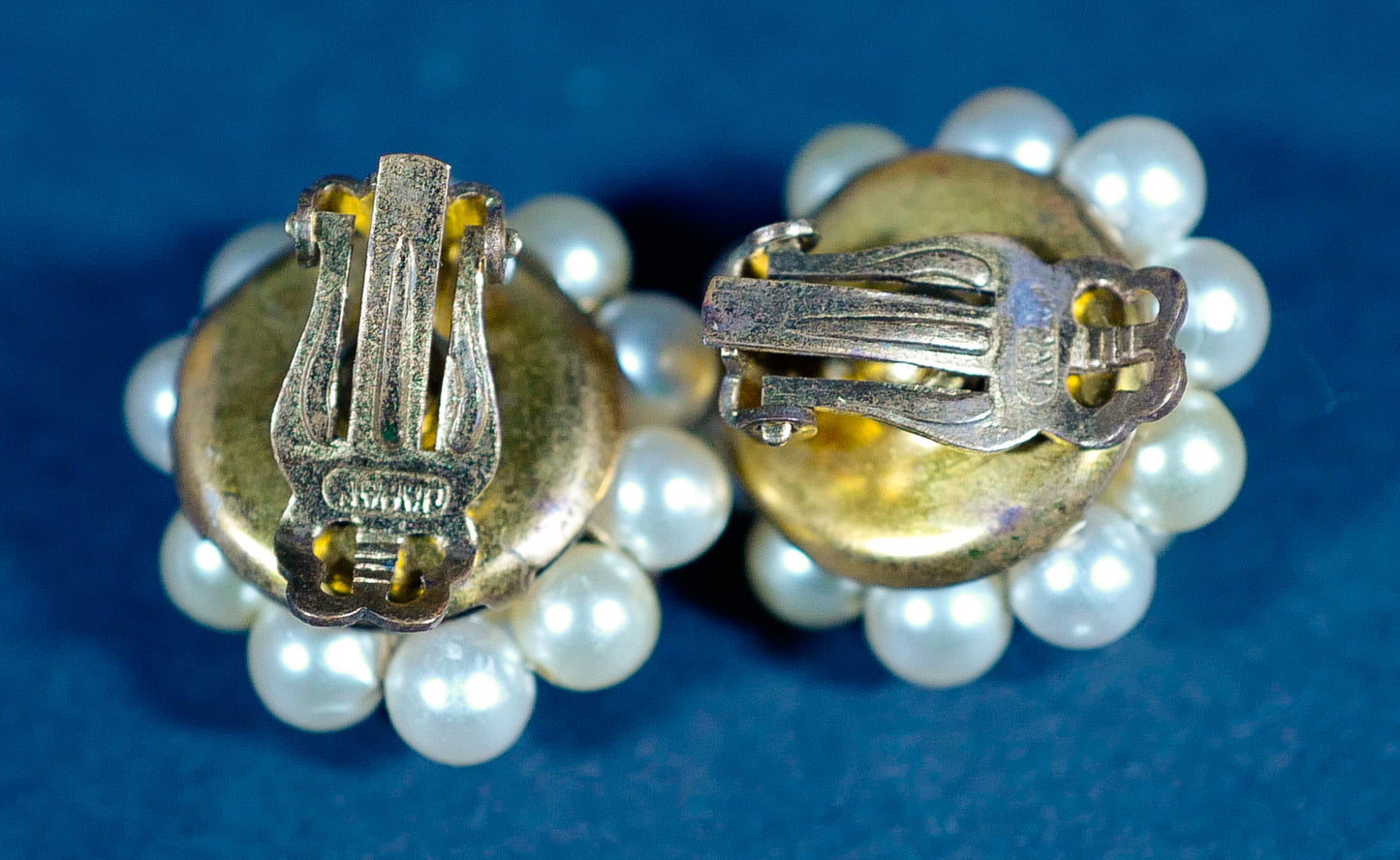 Vintage Snow Bubble Clip-On Earrings
