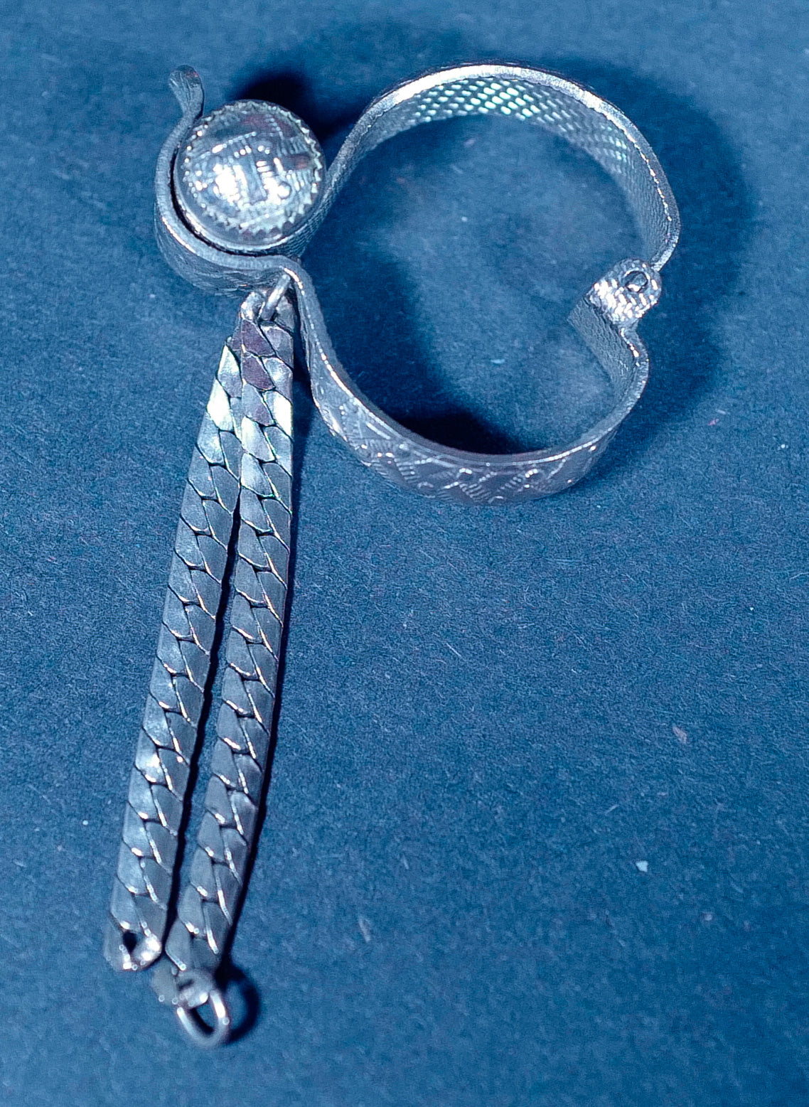 Vintage Engraved Scarf Clip - Silver