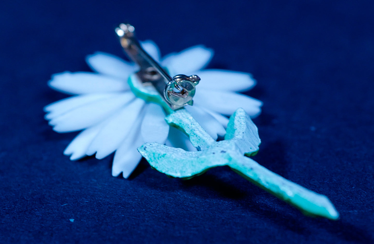 Vintage Daisy Brooch